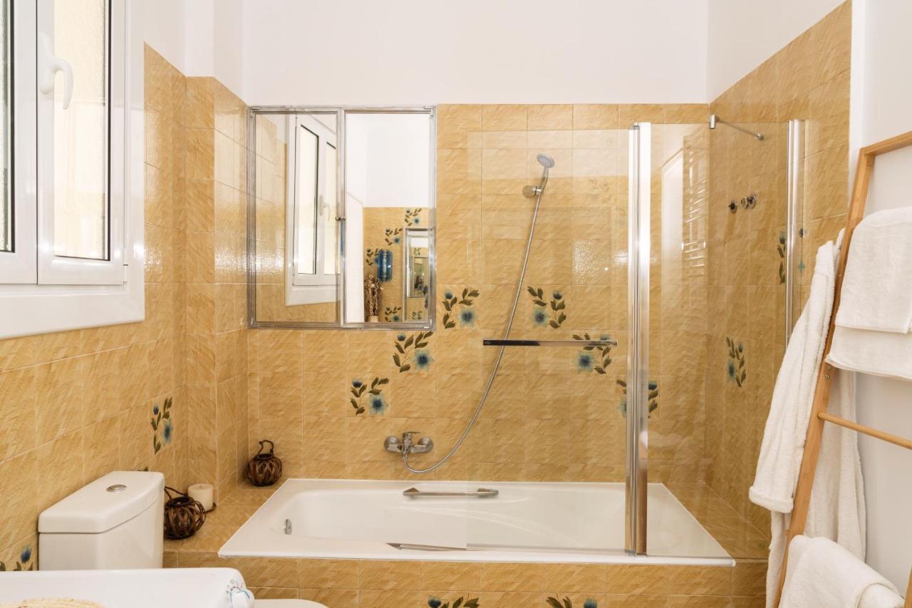 Visum Acropol ,3Br - Private Terrace-Jacuzzi - Amazing View Lejlighed Athen Eksteriør billede
